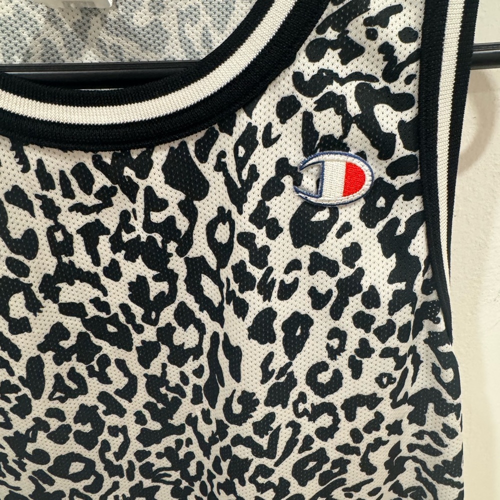 DOPE Basketball Jersey - Picture 3 of 5